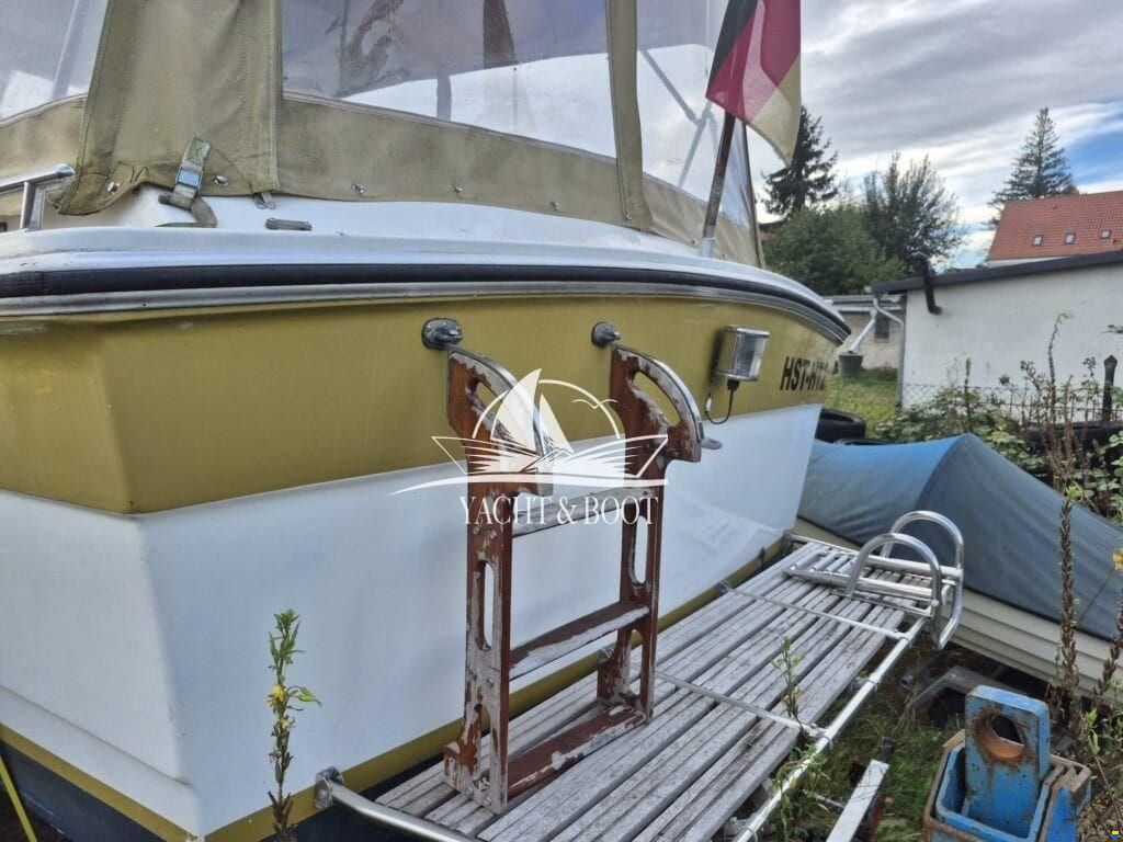 Marco Yachts 810