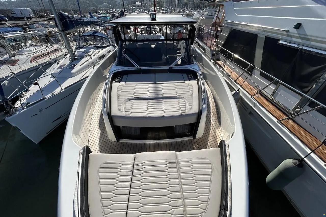 Cranchi A46 Luxury Tender