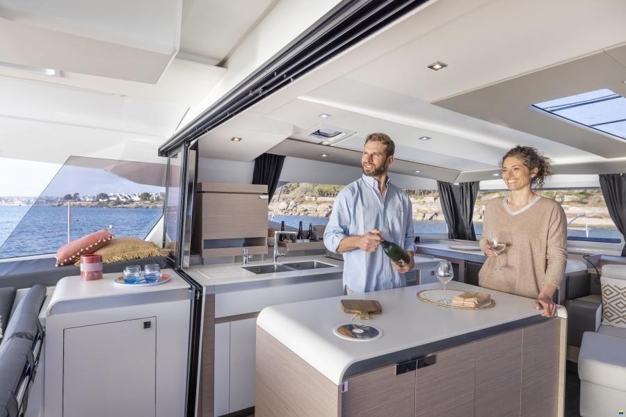 Fountaine Pajot 51