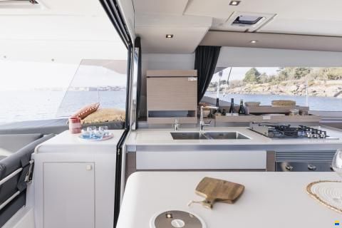Fountaine Pajot 51