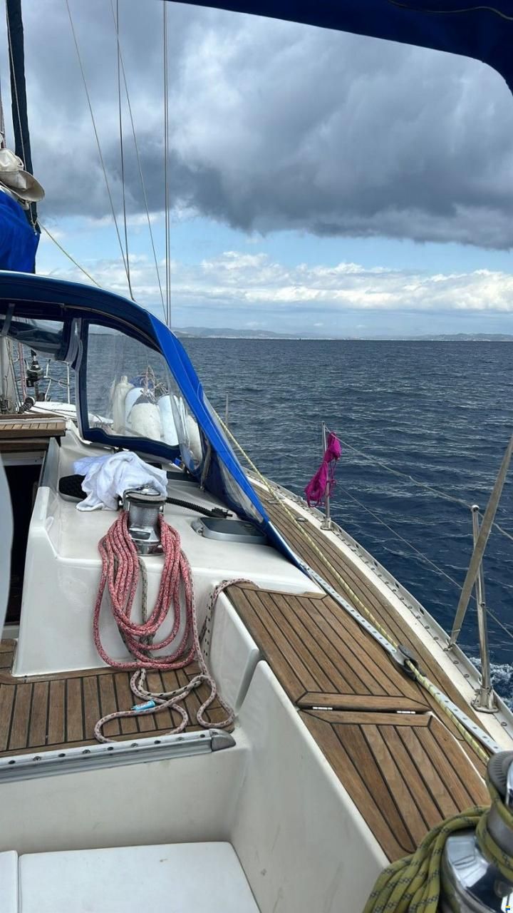 Bavaria 44
