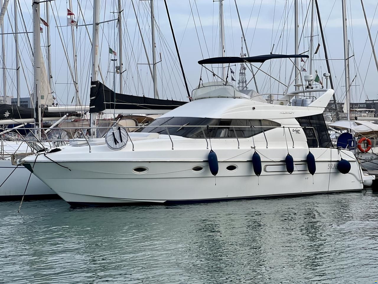 Azimut 40