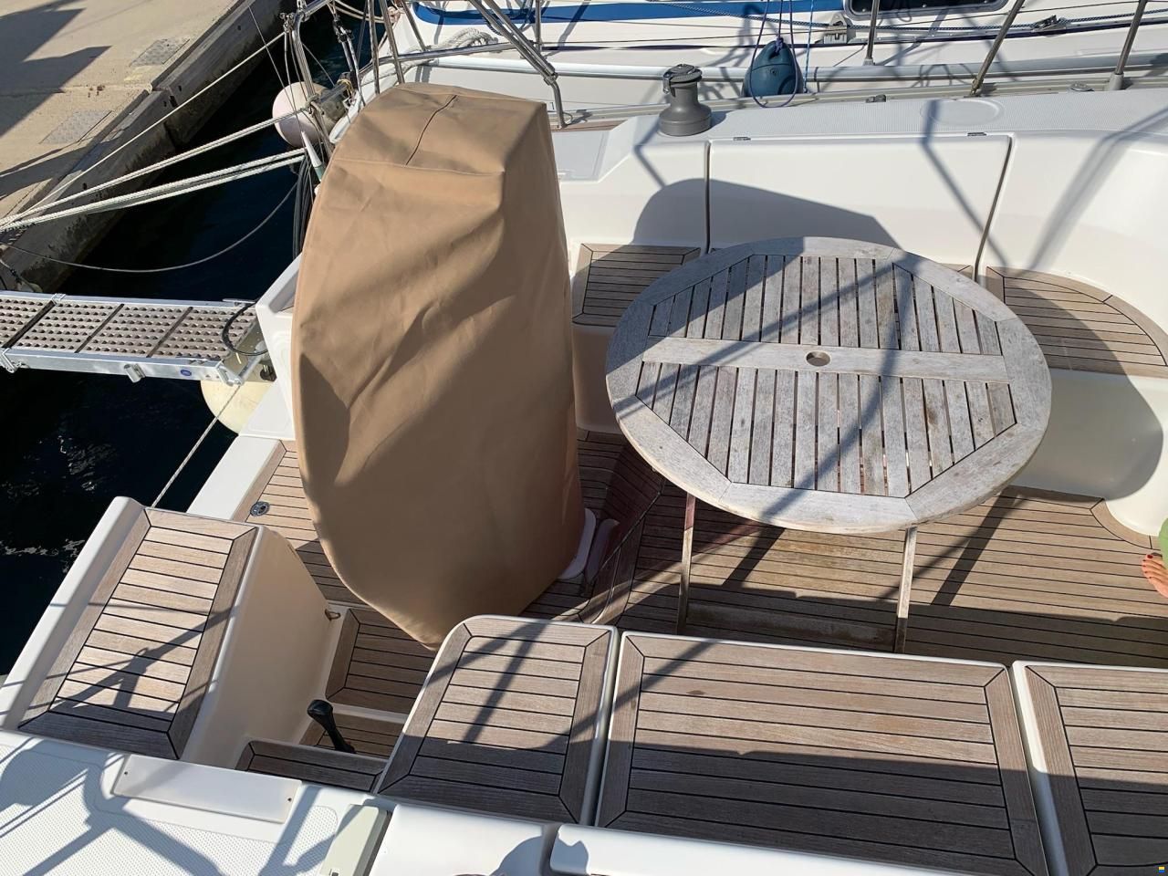 Hanse 400