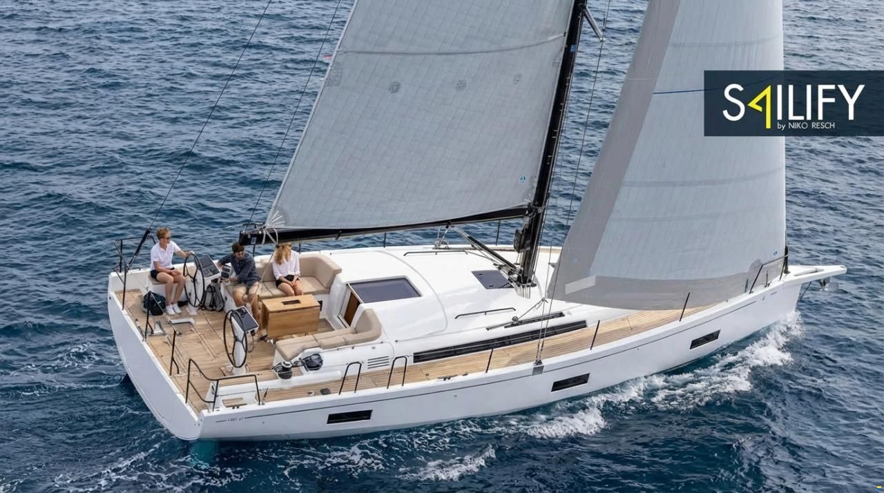 Beneteau First 44