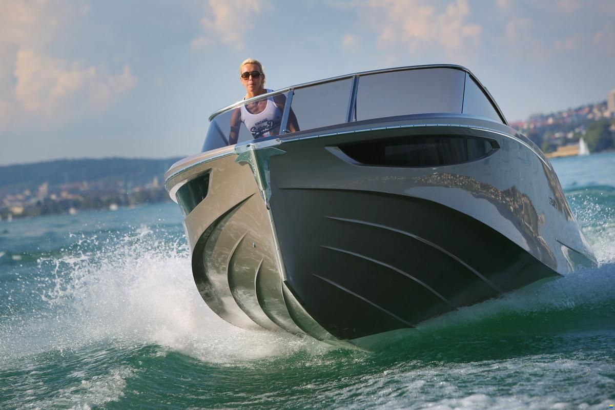 Ganz Boats Ovation 7.6 Cabin