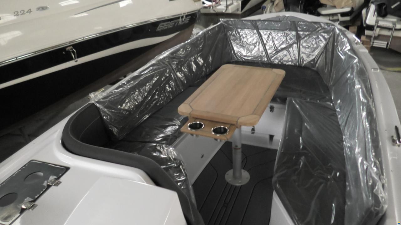 SilverYacht 525
