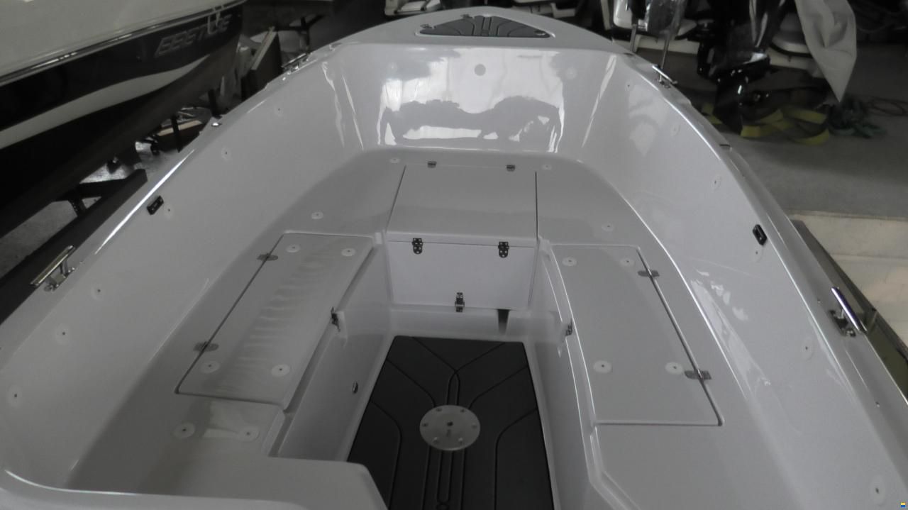 SilverYacht 525