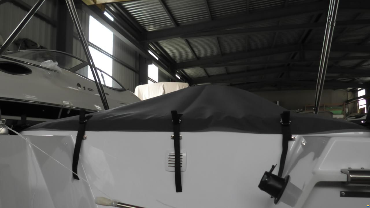 SilverYacht 525