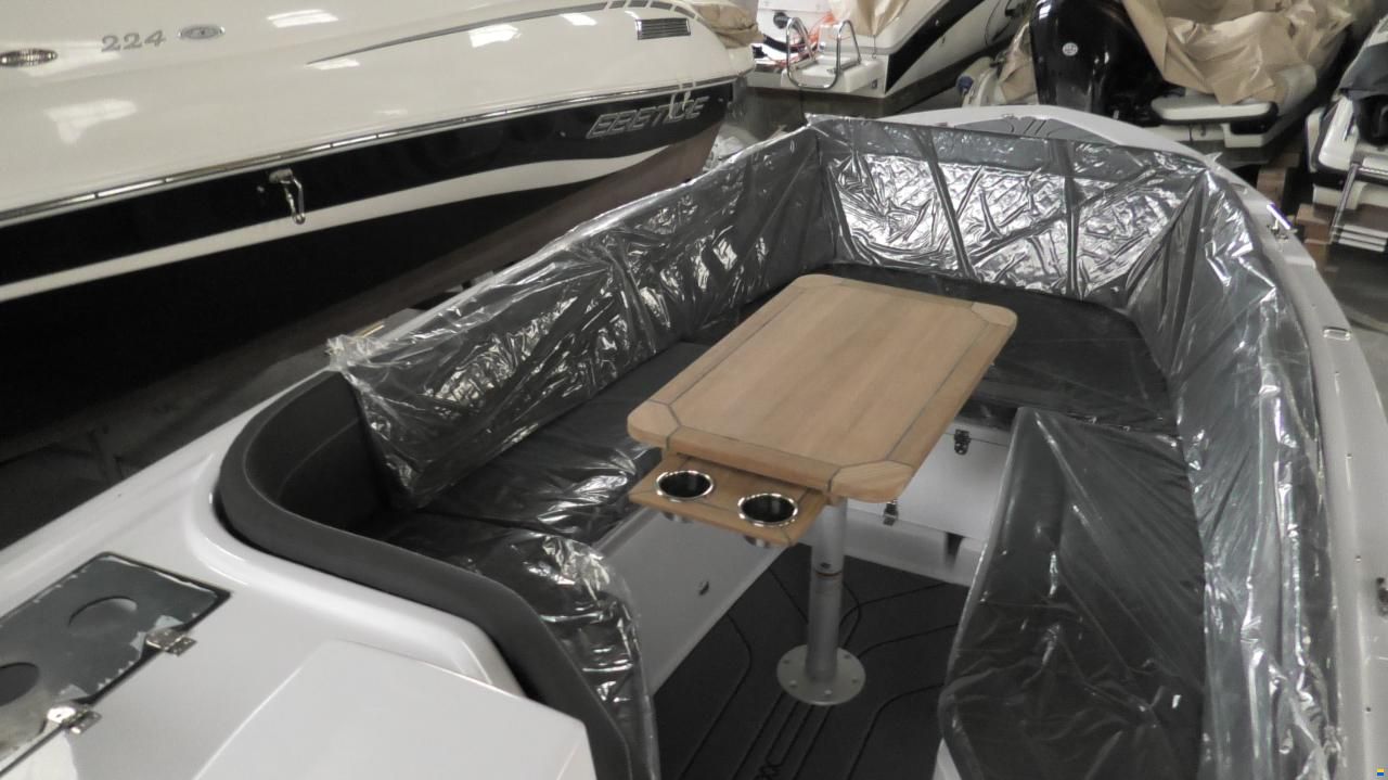 SilverYacht 525