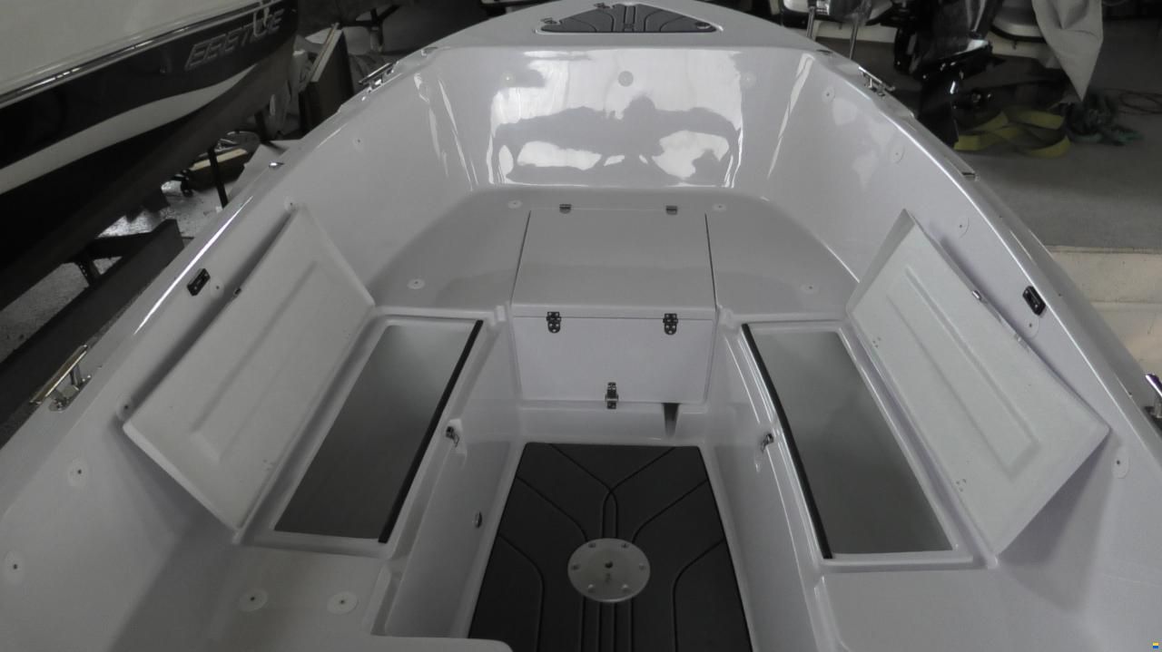 SilverYacht 525