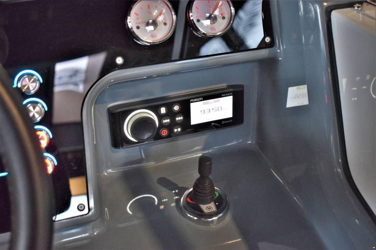 Coaster DC7 - 150 HP Yamaha