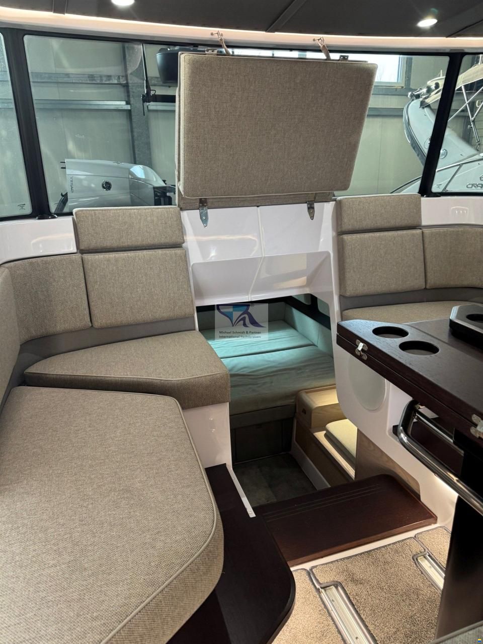 Axopar 45 Cross Cabin