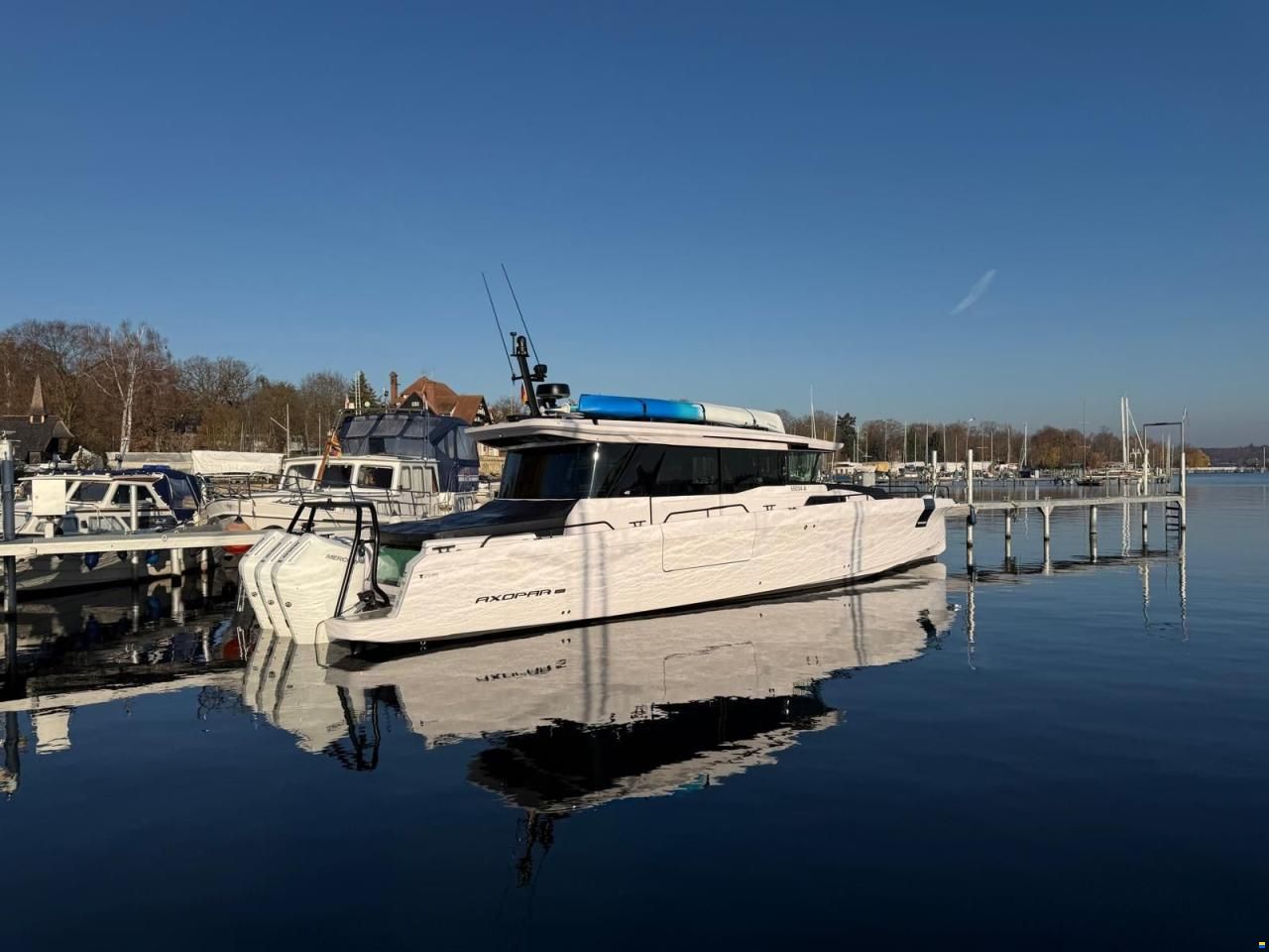 Axopar 45 Cross Cabin