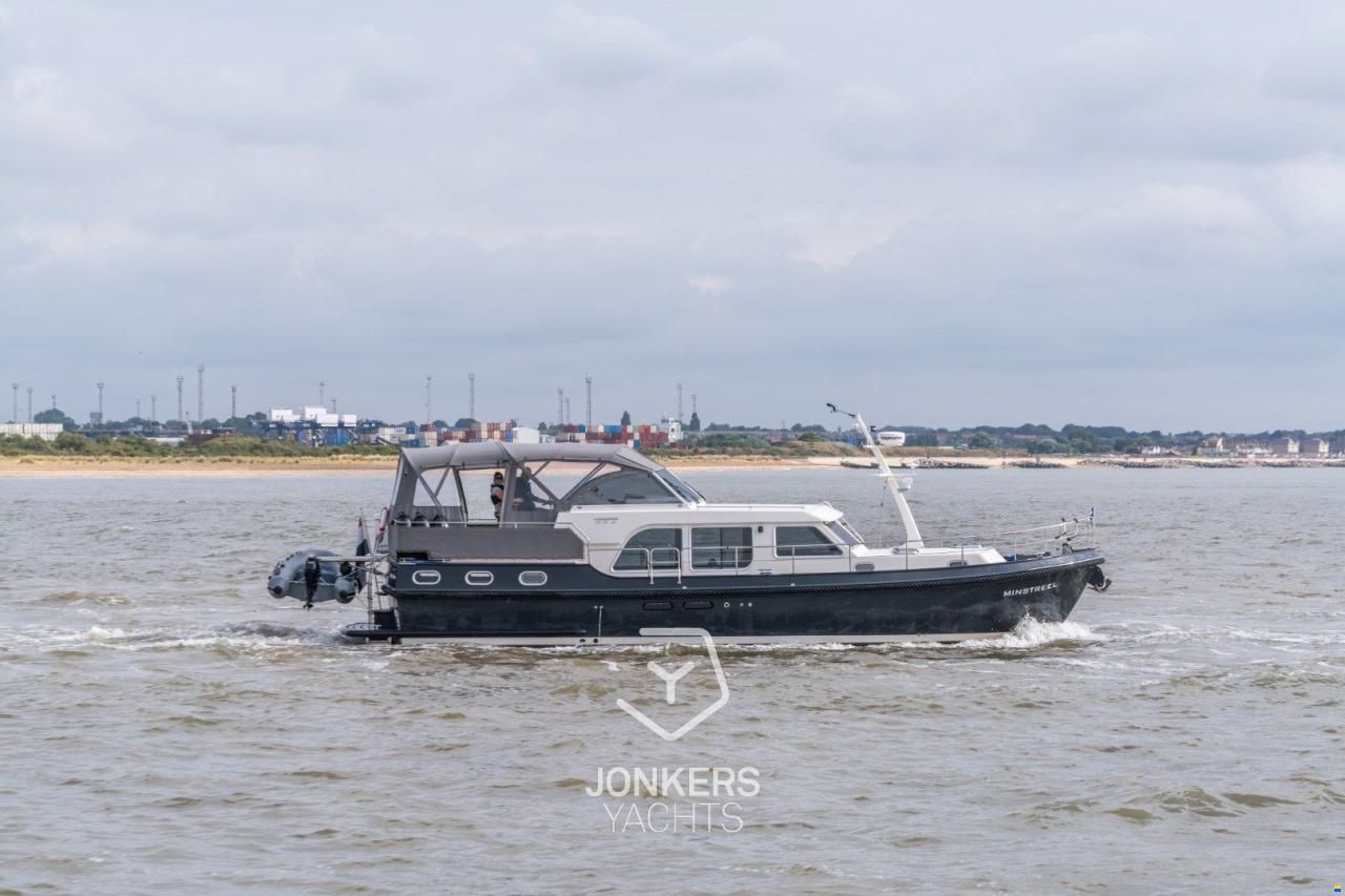 Linssen Grand Sturdy 45.9 AC "Twin"