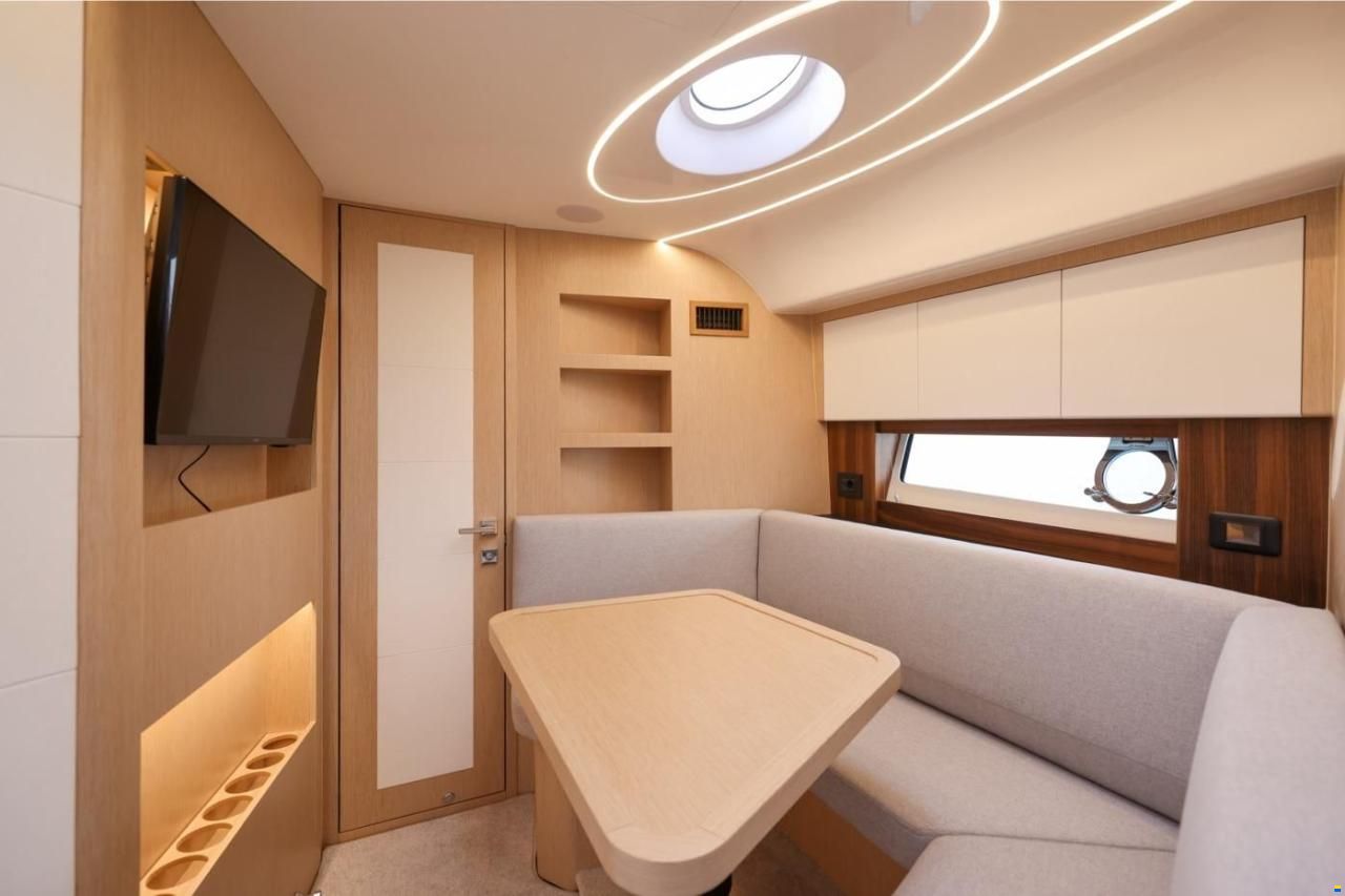 Focus Motor Yacht Power 44