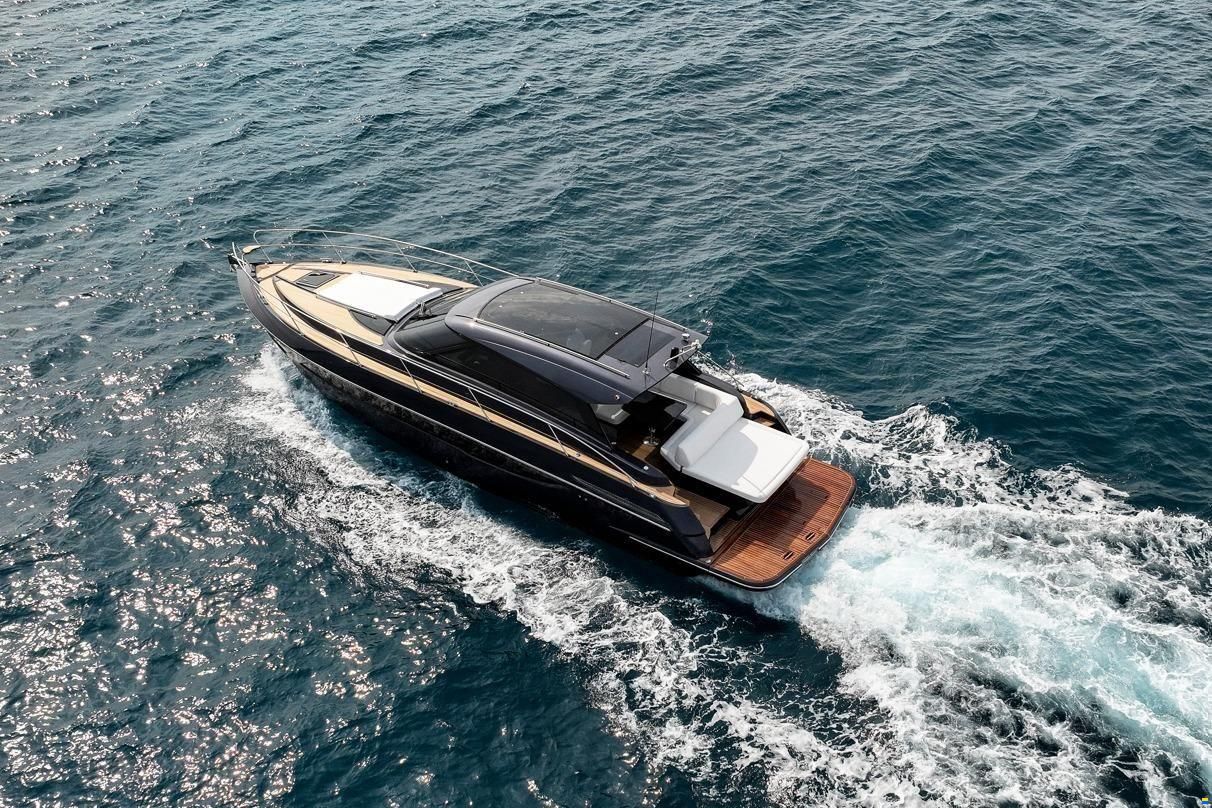Focus Motor Yacht Power 44