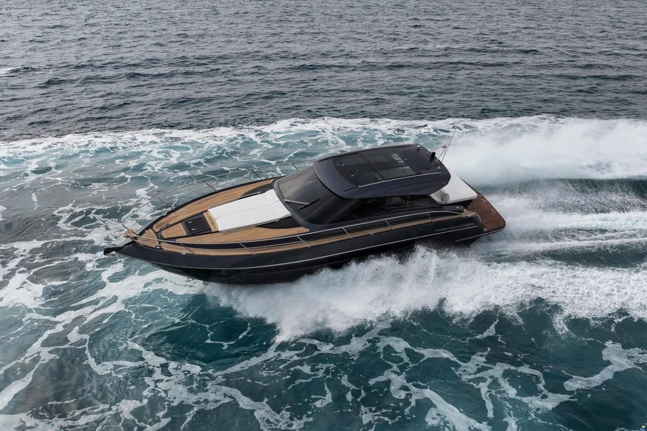 Focus Motor Yacht Power 44
