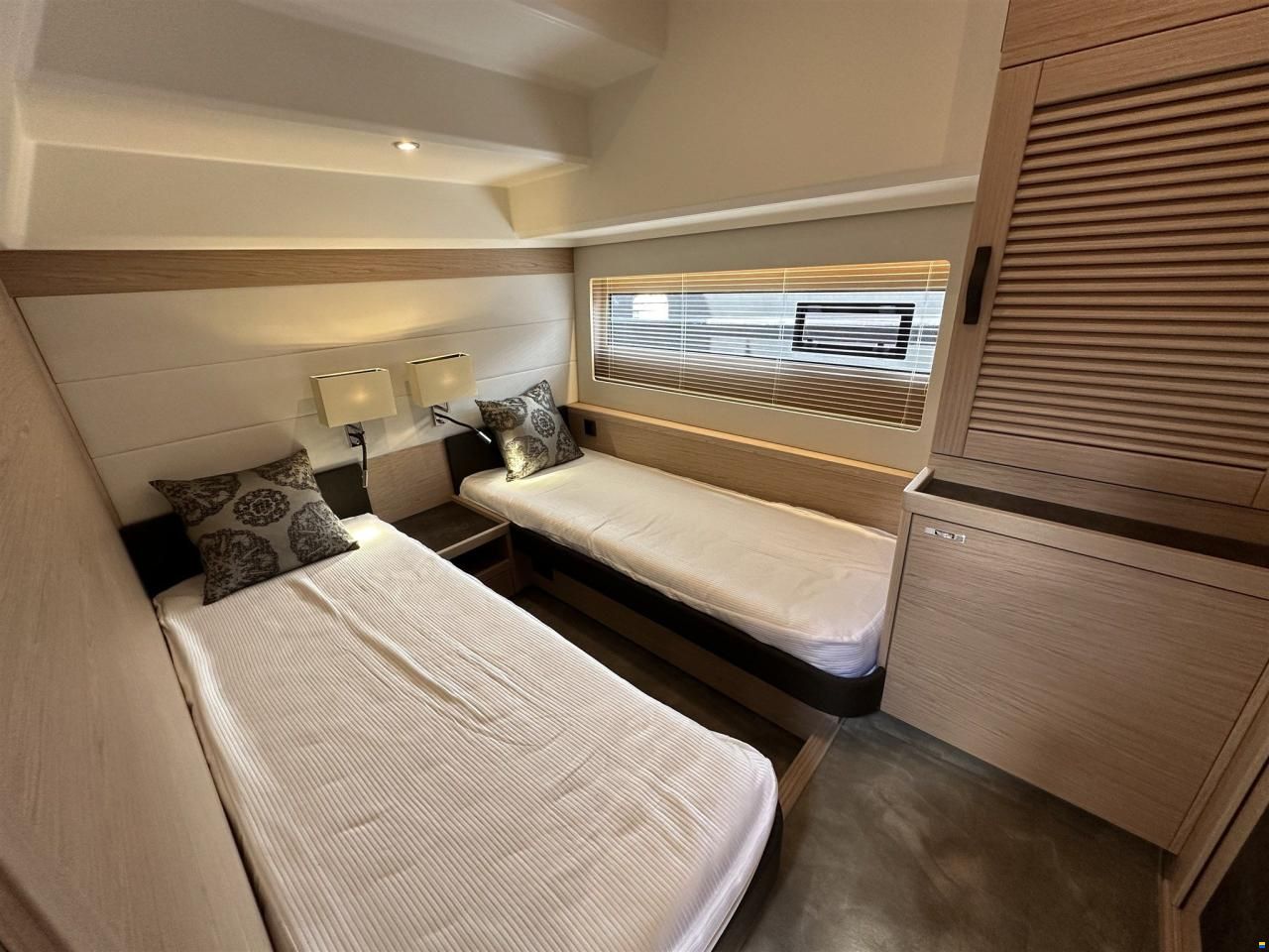 Beneteau Grand Trawler 62