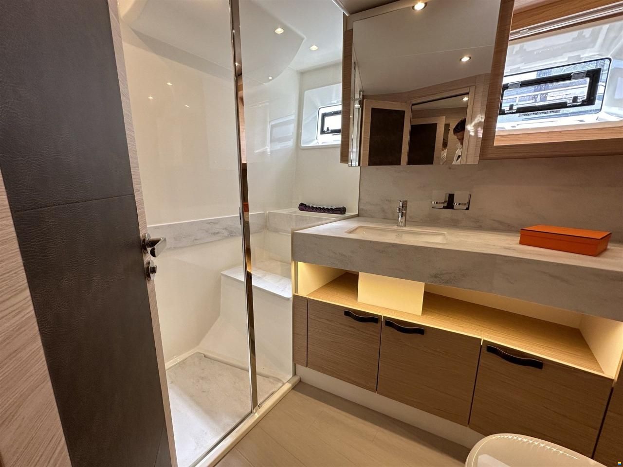 Beneteau Grand Trawler 62