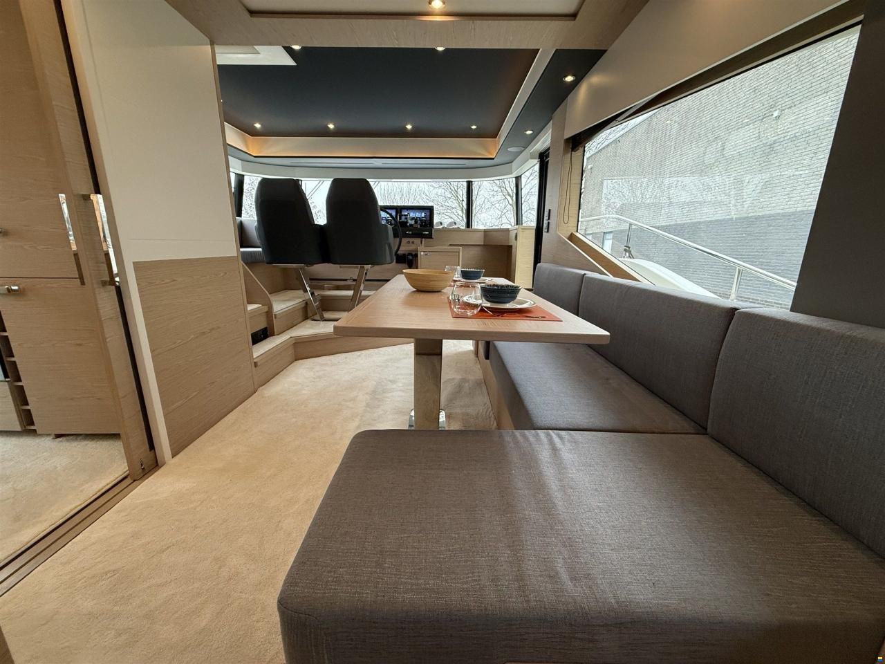 Beneteau Grand Trawler 62
