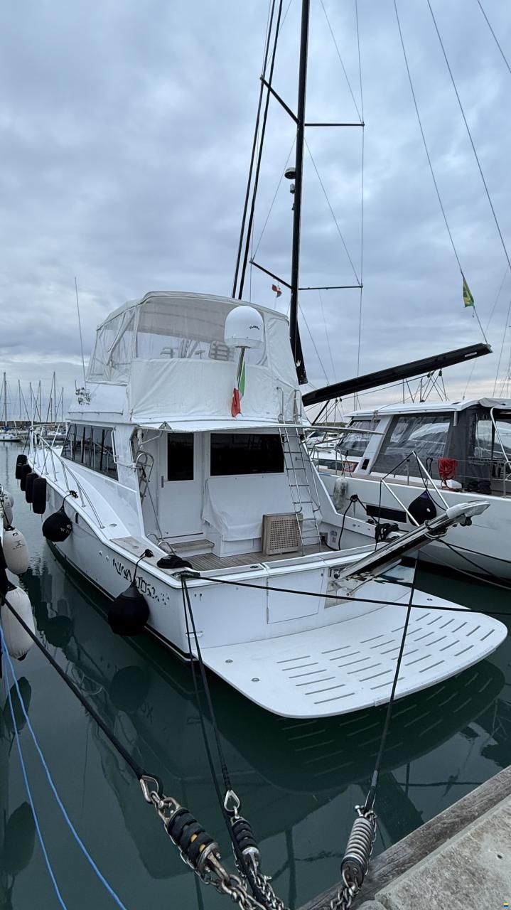 Hatteras 50