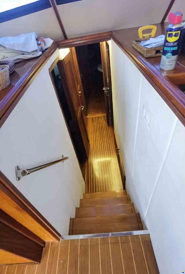 Hatteras 50