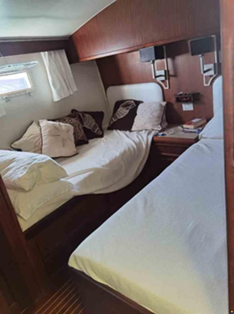 Hatteras 50