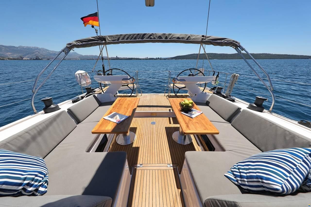 Hanse 588