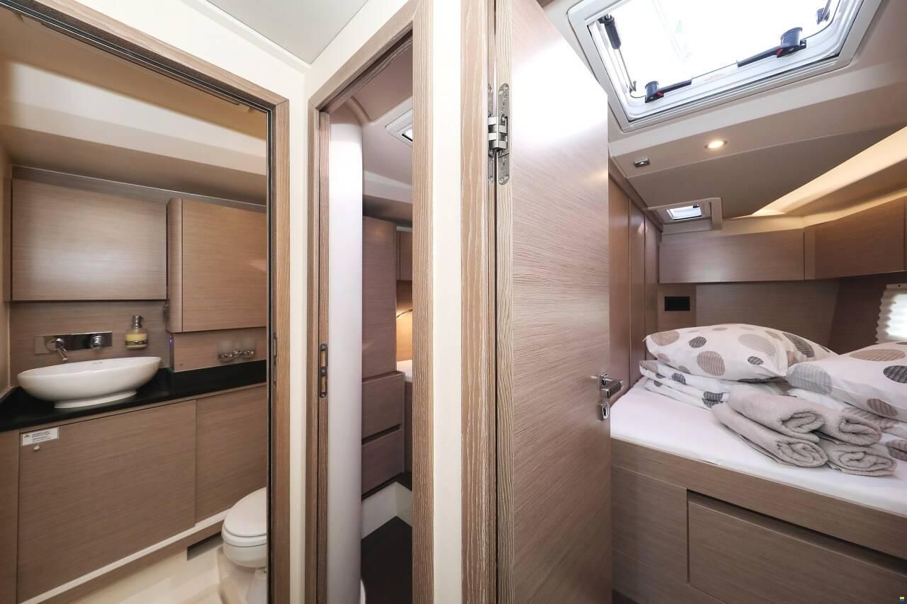 Hanse 588