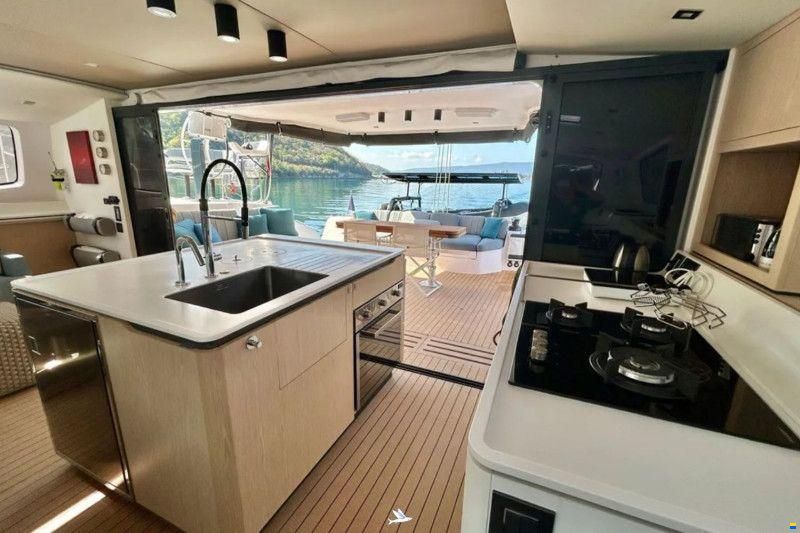 Outremer 55