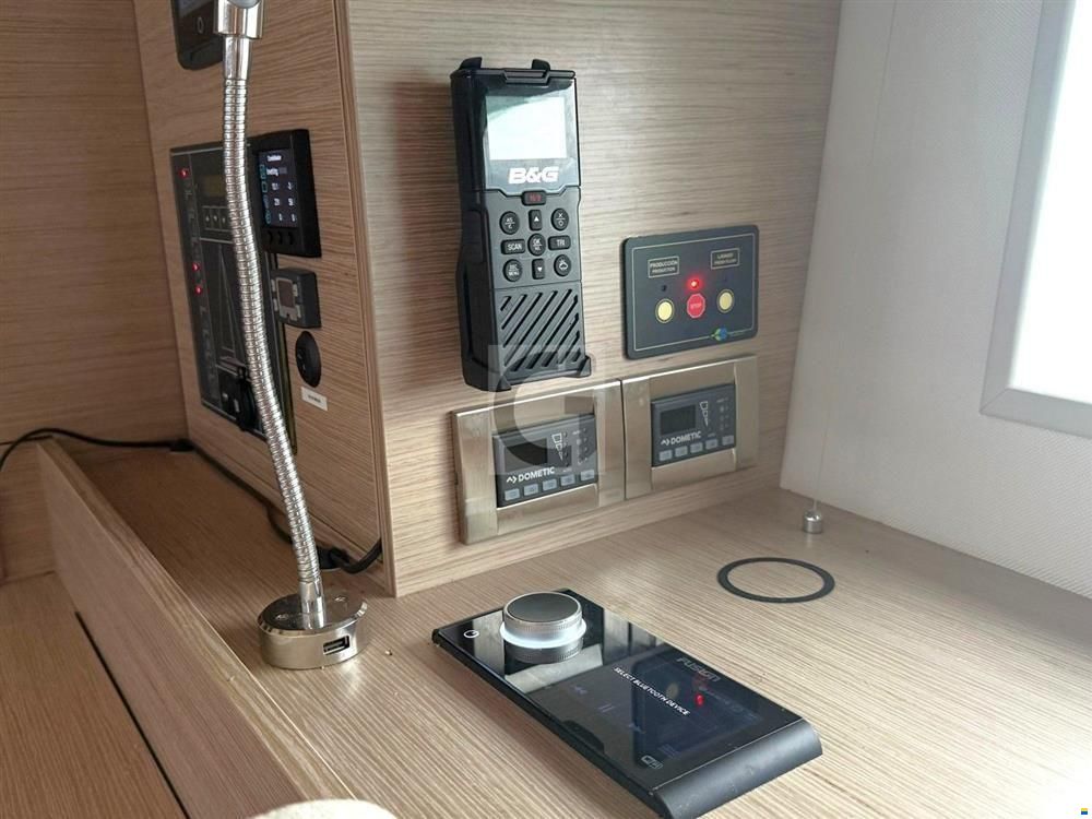 Hanse 548
