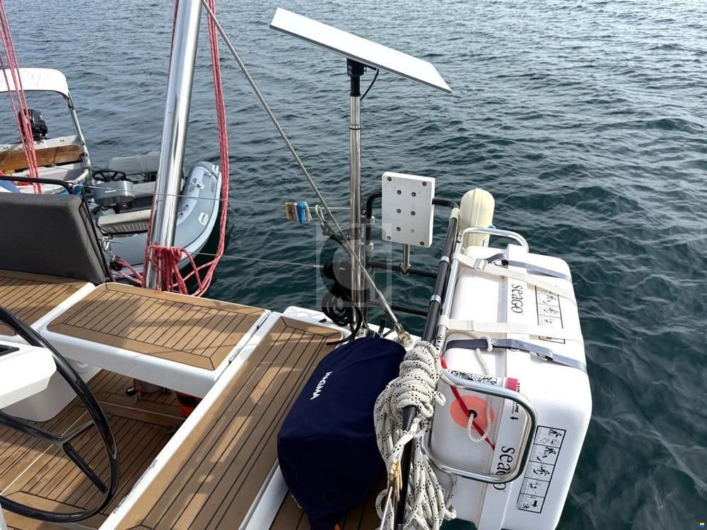 Hanse 548