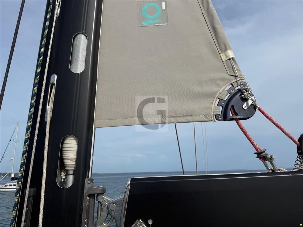 Hanse 548