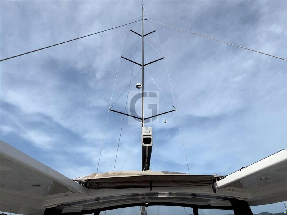 Hanse 548