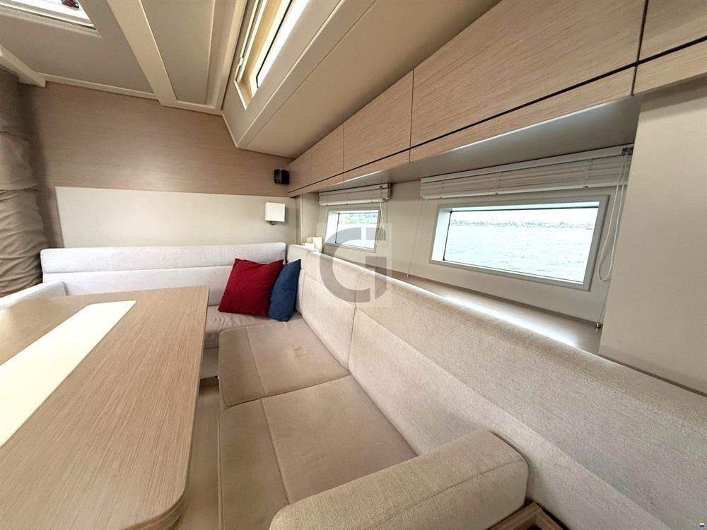 Hanse 548