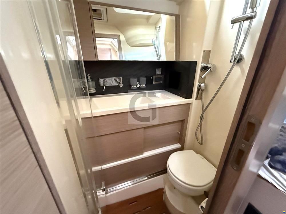 Hanse 548