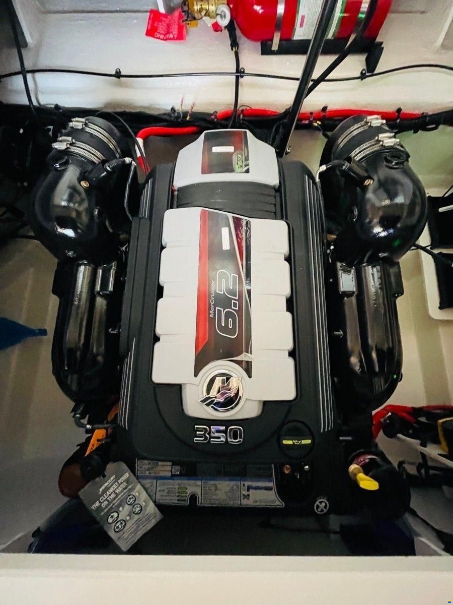 Sea Ray 250 SLX Bowrider Wakeboard Tower