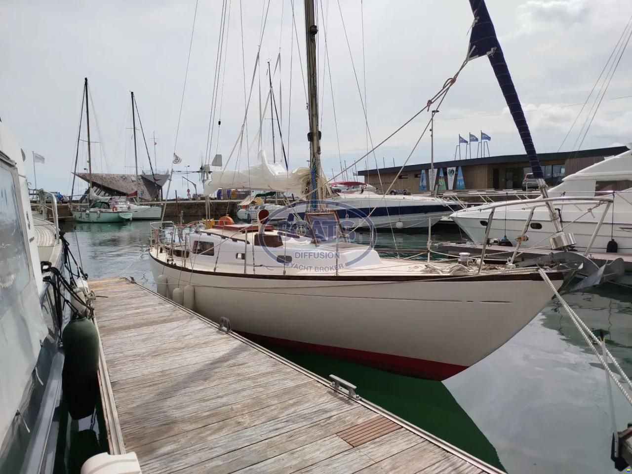 LeComte Yachts Medalist 33 Mk2