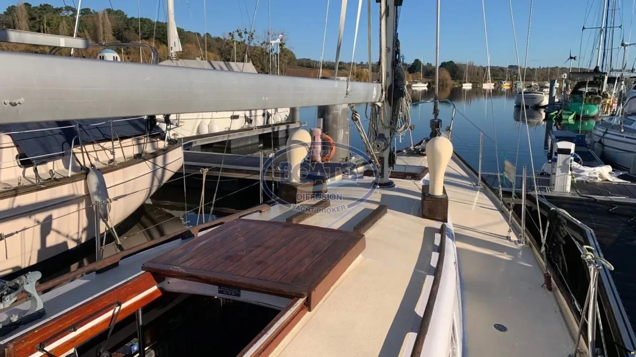 LeComte Yachts Medalist 33 Mk2