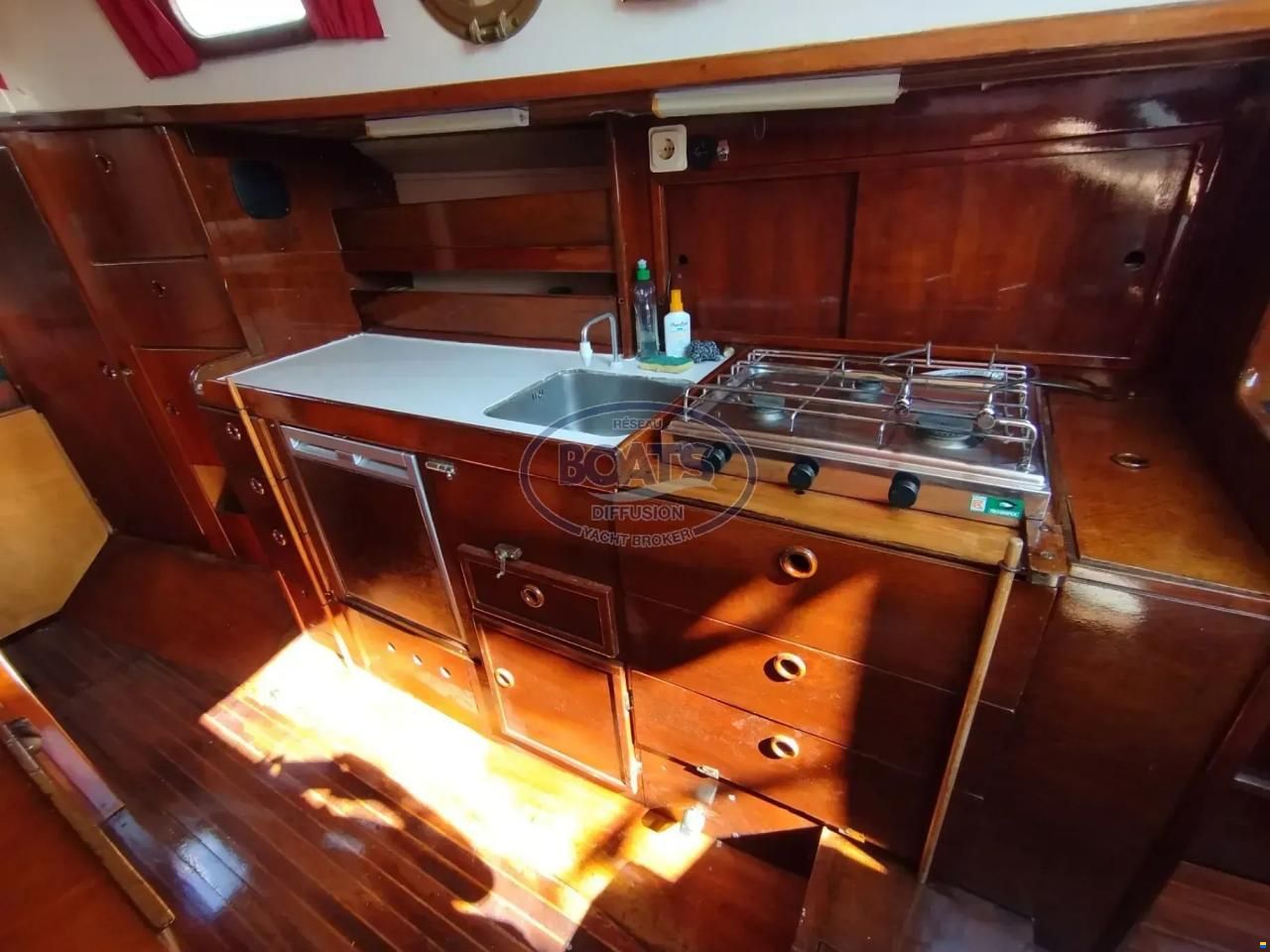 LeComte Yachts Medalist 33 Mk2