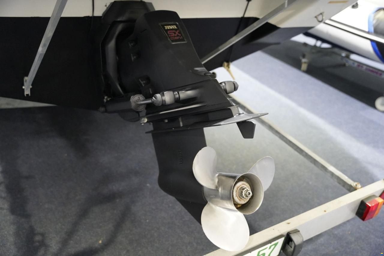 Sunbird 220 SL CORSAIR CUDDY