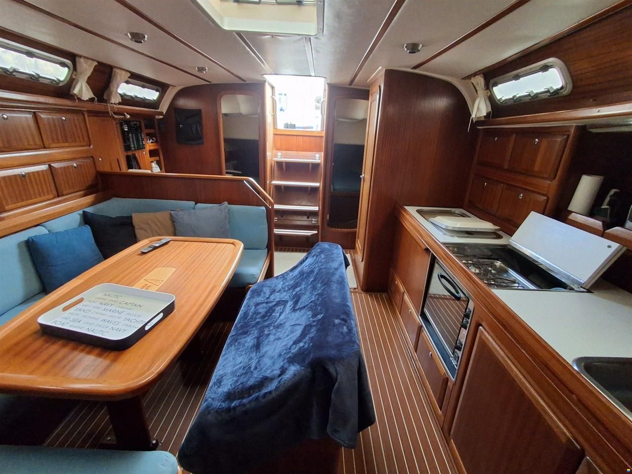 Bavaria 42