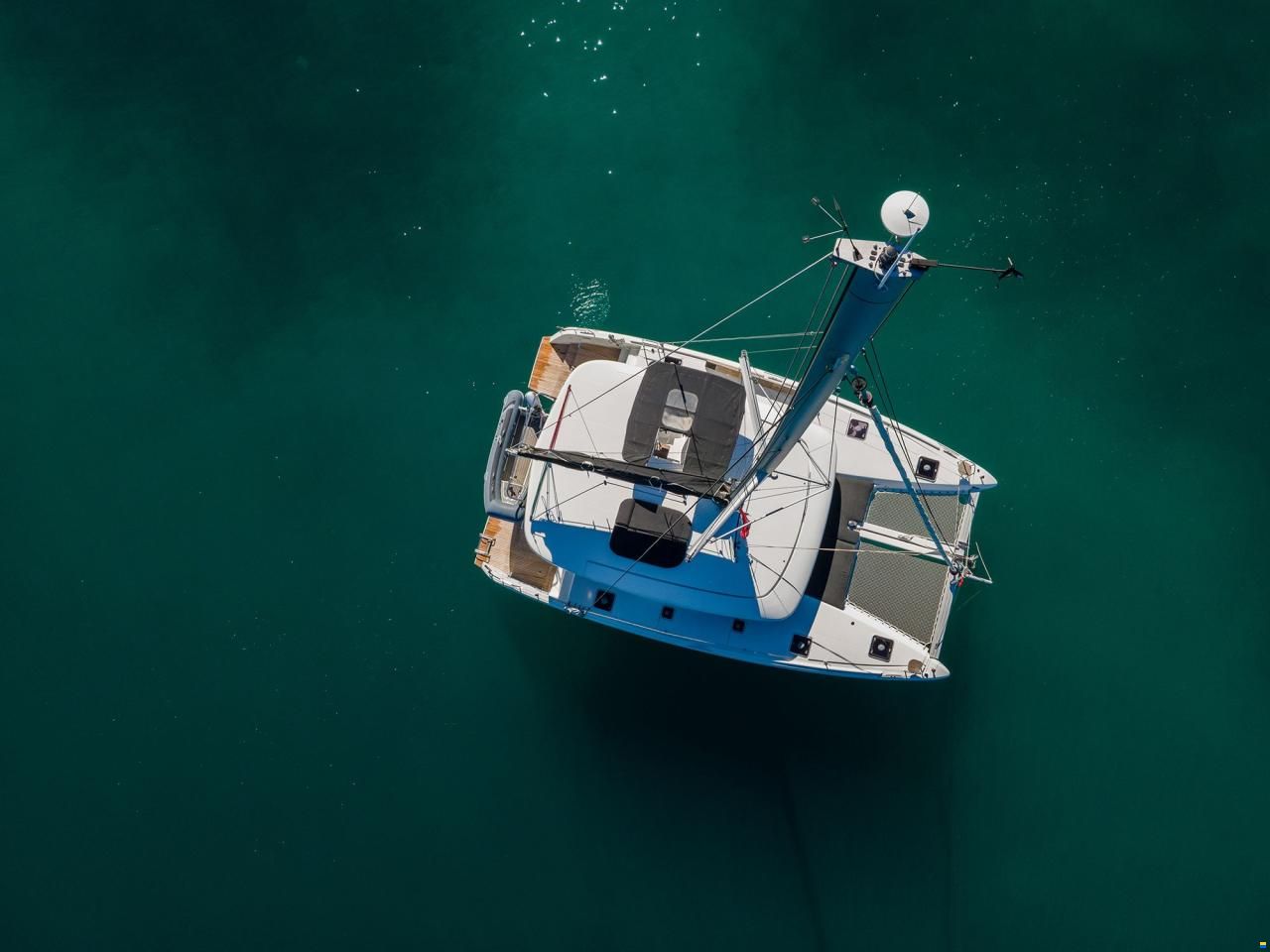 Lagoon 42