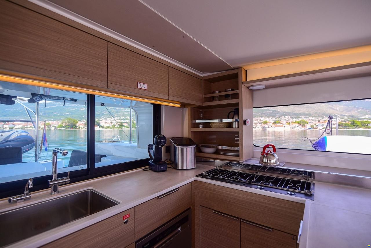 Lagoon 46