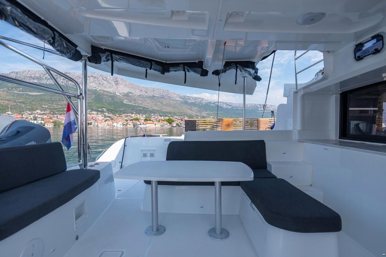 Lagoon 46