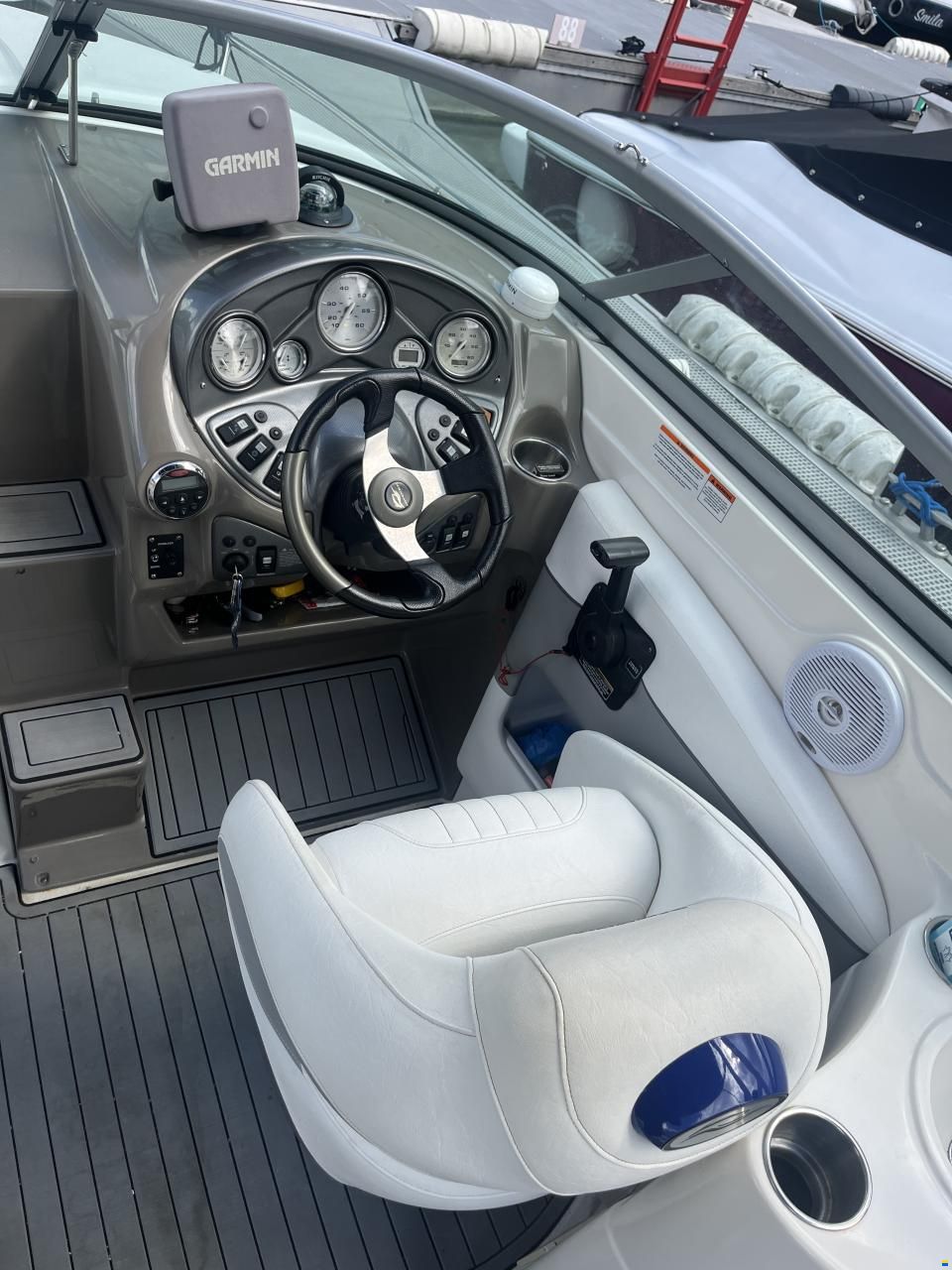 Rinker Captiva 246cc