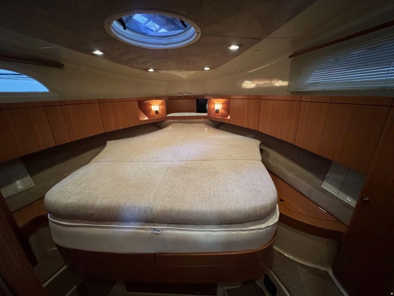 Marex 370 Aft Cabin Cruiser 2011
