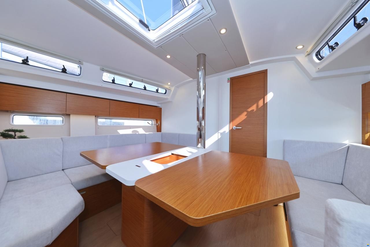 Hanse 410