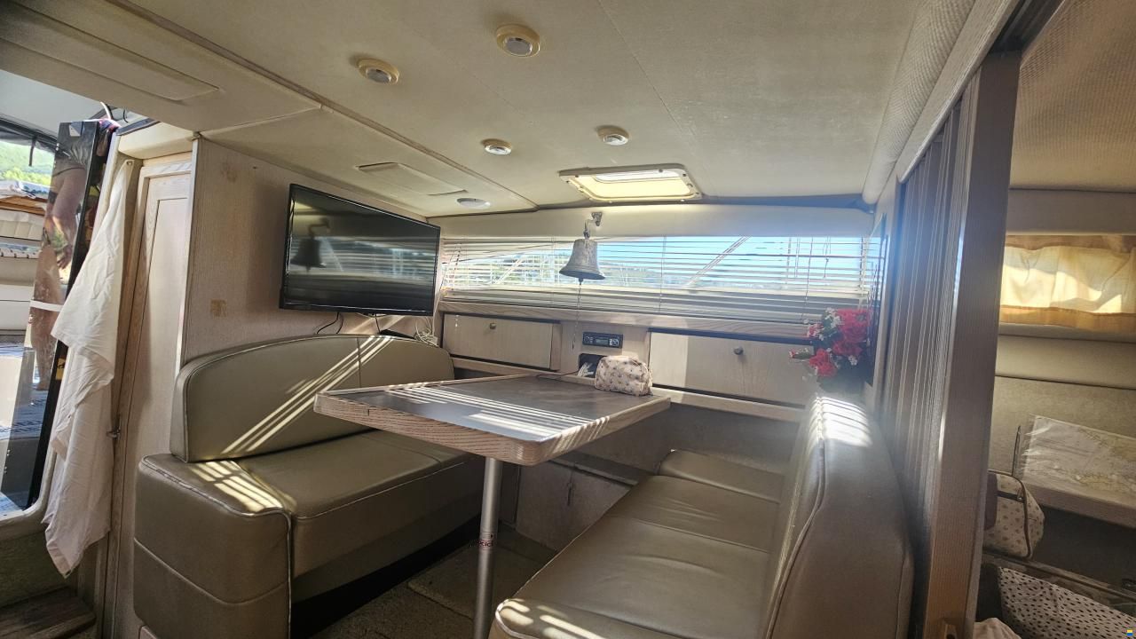 Bayliner 3255 Avanti Express Cruiser