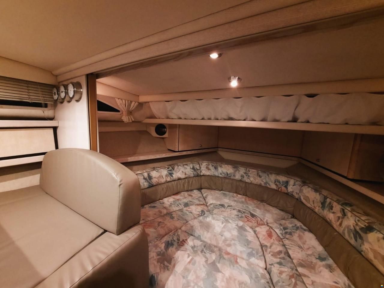 Bayliner 3255 Avanti Express Cruiser